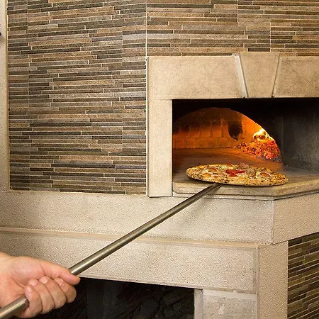 Galija מלון פולה