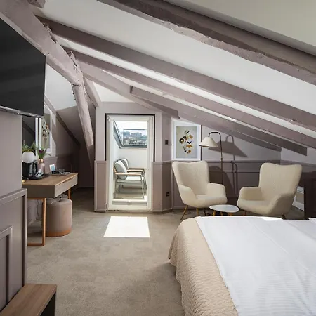 Galija Hotel 3*