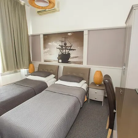 מלון Galija פולה