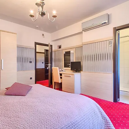 Hotel Galija 3*