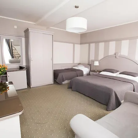 Otel Galija